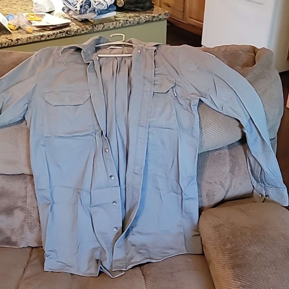 Men's NWOT Flame Resistant long sleeve button down